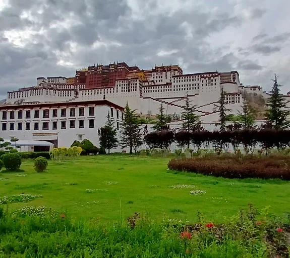 Beijing Lhasa EBC Tour.