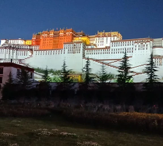 Kathmandu Lhasa Group Tour.